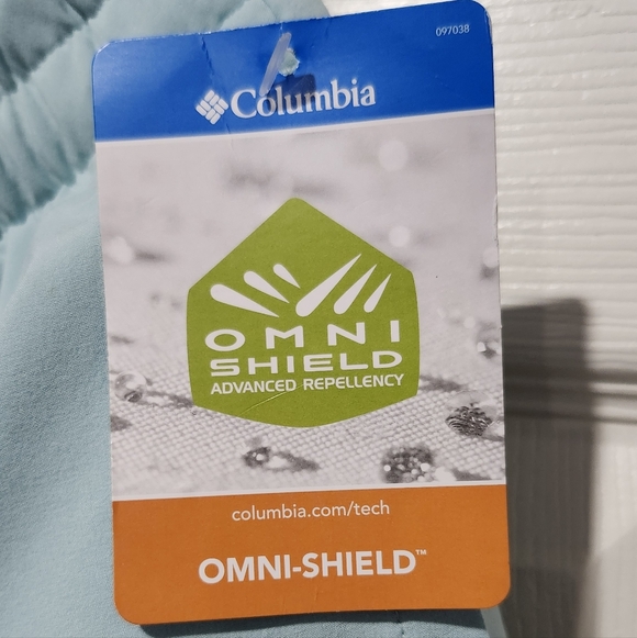 Columbia Women's NWT Light Aqua Drawstring Athletic Shorts Size Large - Picture 7 of 8